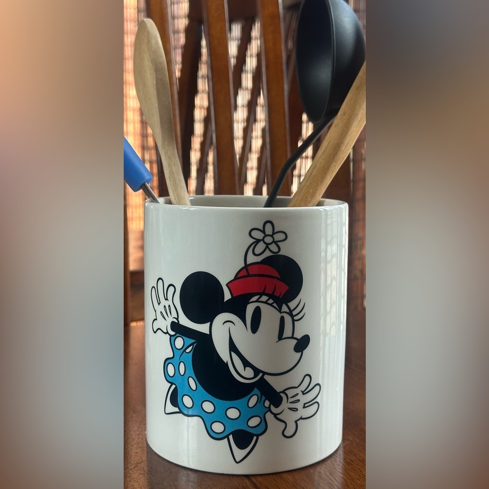Disney Minnie Mouse Utensil Holder Crock Organizer Disney Kitchen Desk Cup